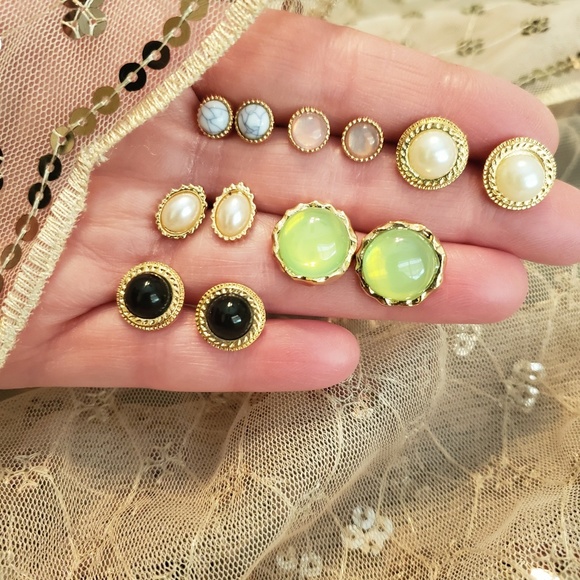 Jewelry - Classic trendy antique 6 piece earring set